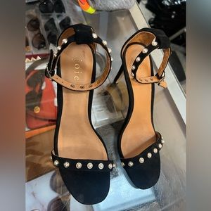 Joie brand new suede pumps with studs